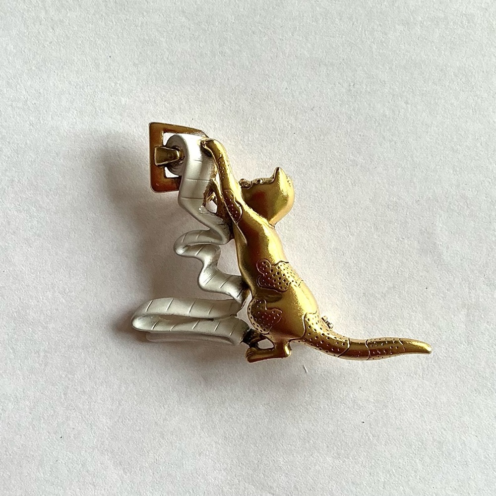 Vintage Danecraft Playful Gold and Silver Cat Brooch